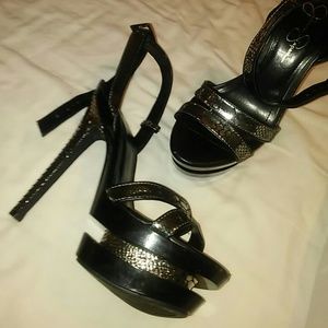 Hottest platform scrappy wedges